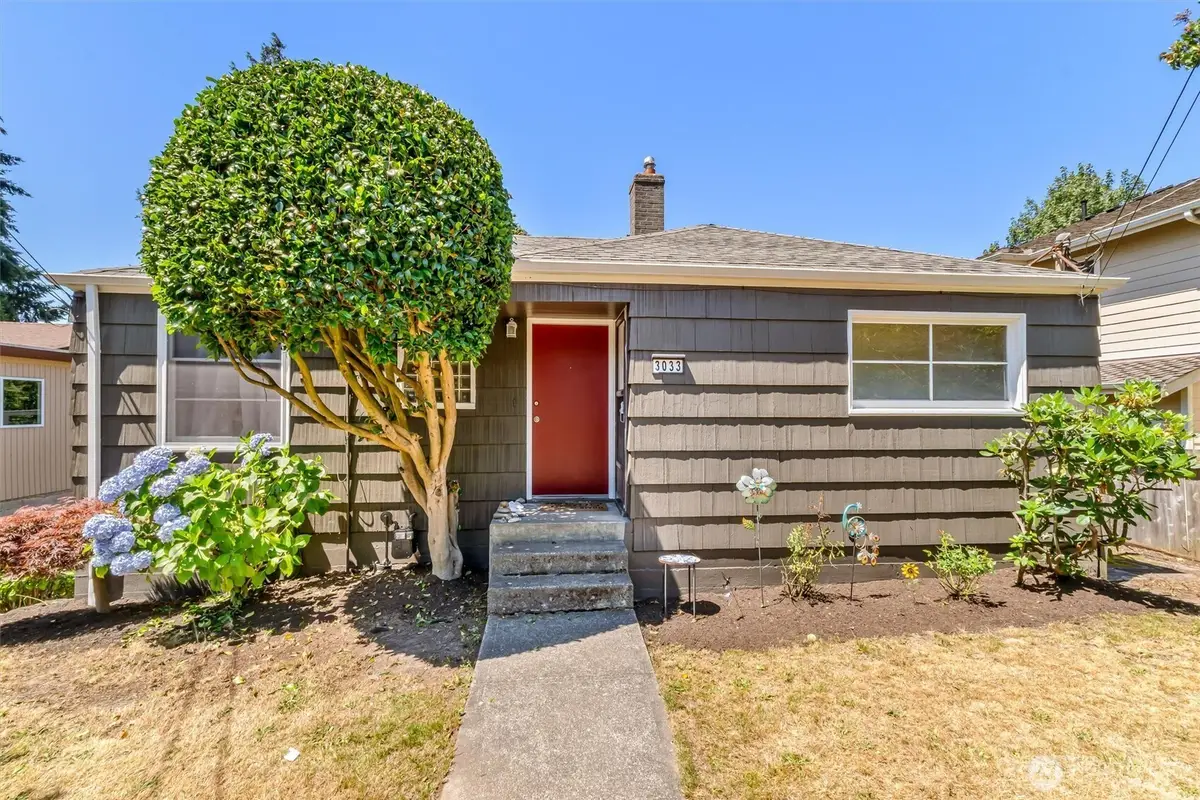 3033 31st Avenue W, Seattle, WA 98199 - #1