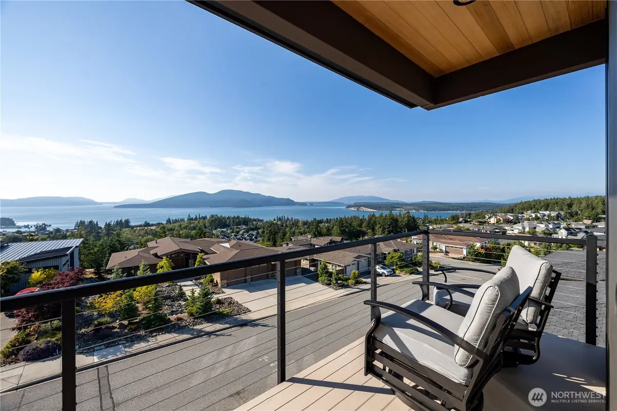 3923 Rockridge Parkway, Anacortes, WA 98221 - #1