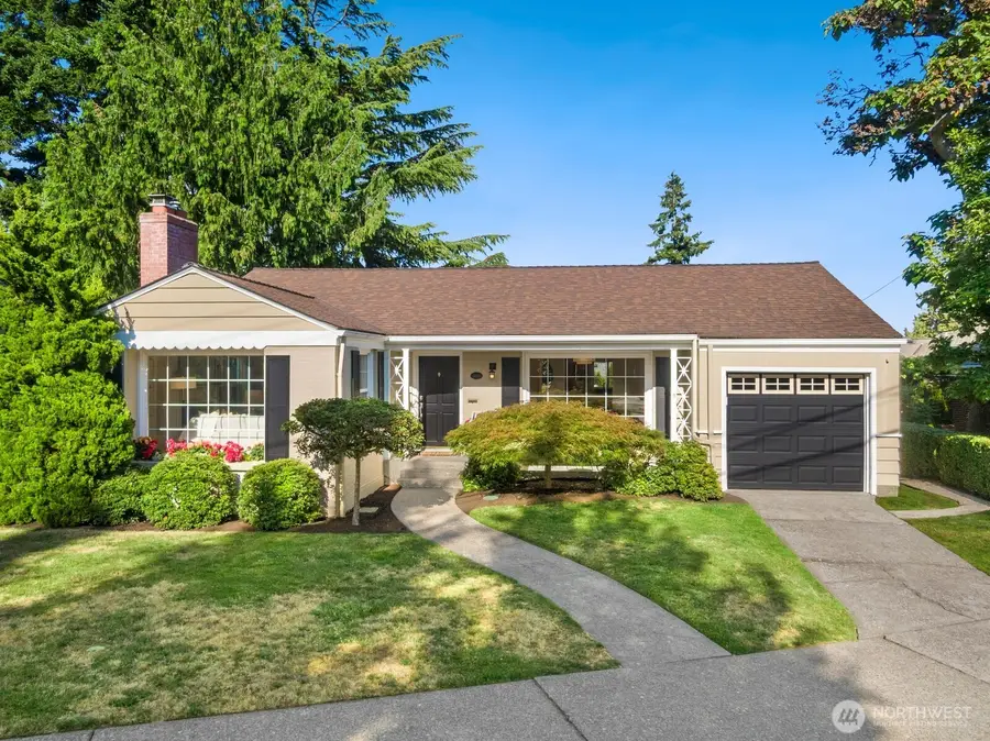 3610 W Viewmont Way W, Seattle, WA 98199 - #2