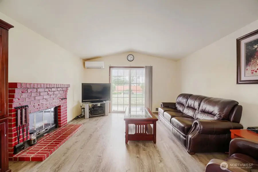 1216 S 80th Street, Tacoma, WA 98408 - #3