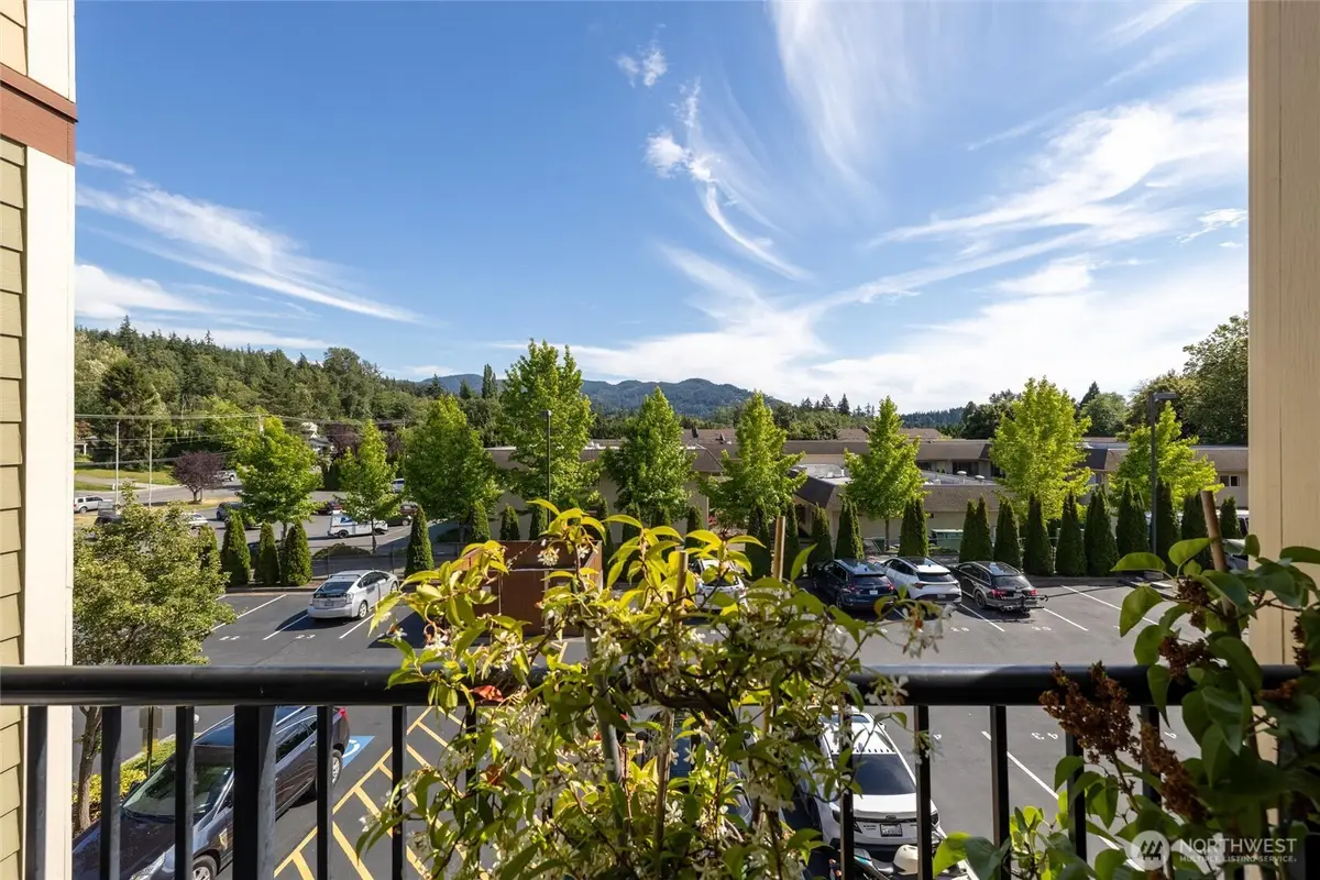 700 32nd Street #A302, Bellingham, WA 98225 - #1