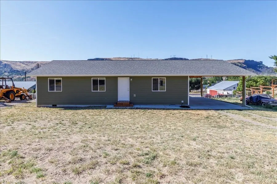 109 C Street, Grand Coulee, WA 99133 - #2