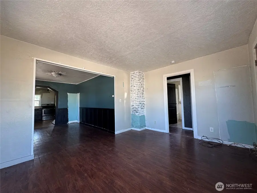 4727 Ocean Beach Highway, Longview, WA 98632 - #3