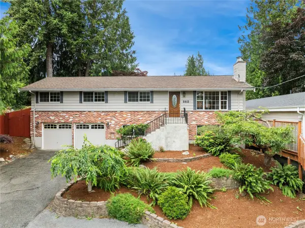 8912 229th Place Sw #A, Edmonds, WA 98026