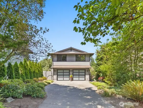 1520 NE 89th Street, Seattle, WA 98115