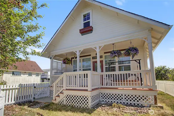 493 Ocean Spray St Sw #A, Ocean Shores, WA 98569