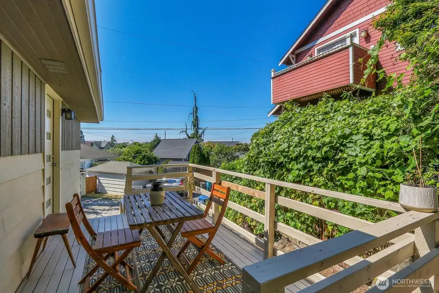 5625 SW Teig Place, Seattle, WA 98116 - #2