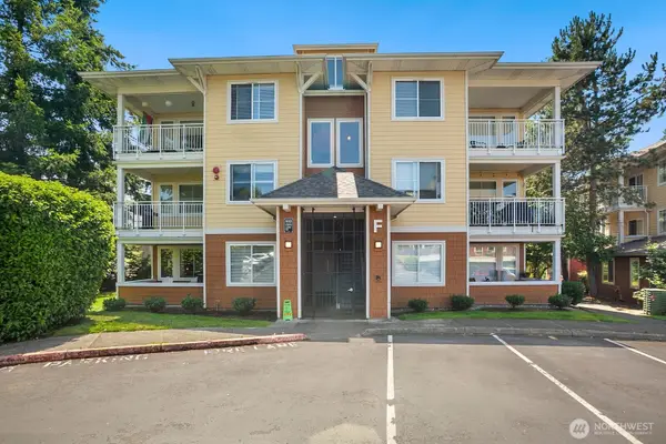 503 225th Lane Ne #F105, Sammamish, WA 98074