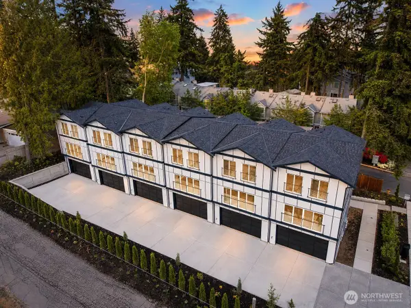 7103 210 Street Sw #A, Edmonds, WA 98026