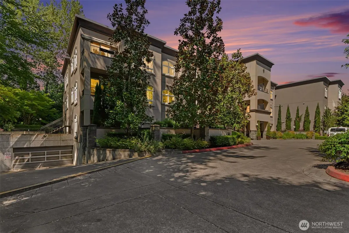 10398 NE 17 Street #204, Bellevue, WA 98004 - #1