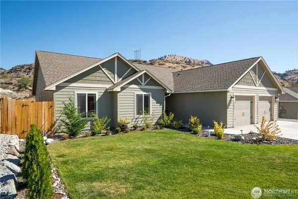 1041 Sunny Brooke Lane, Chelan, WA 98816