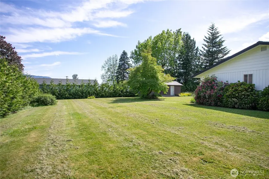 319 Vancouver Street, Sumas, WA 98295 - #3