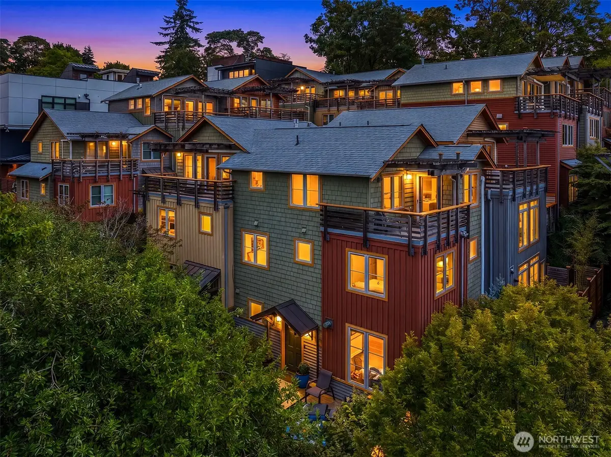 3824 Evanston Avenue N #11, Seattle, WA 98103 - #1