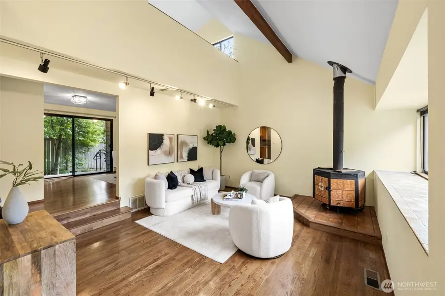 2315 26th Avenue E, Seattle, WA 98112 - #3