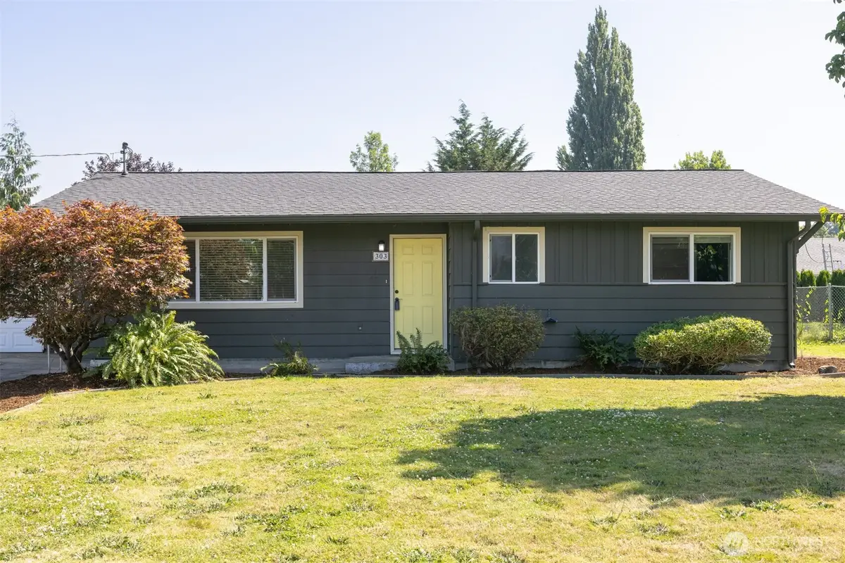 303 Garfield Street, Sumas, WA 98295 - #1