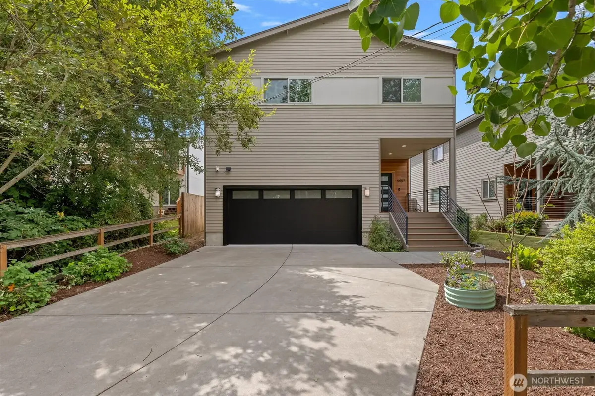 5957 17th Avenue Sw, Seattle, WA 98106 - #1