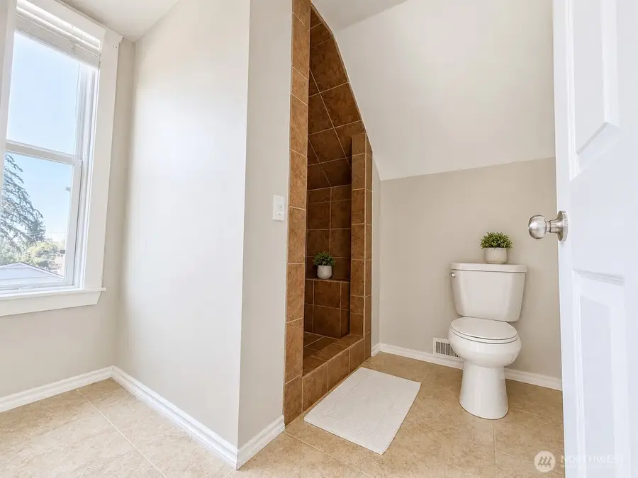 2611 S 135th Street, Seatac, WA 98168 - #3
