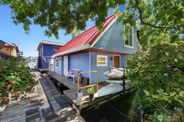3110 Portage Bay Place E, Seattle, WA 98102