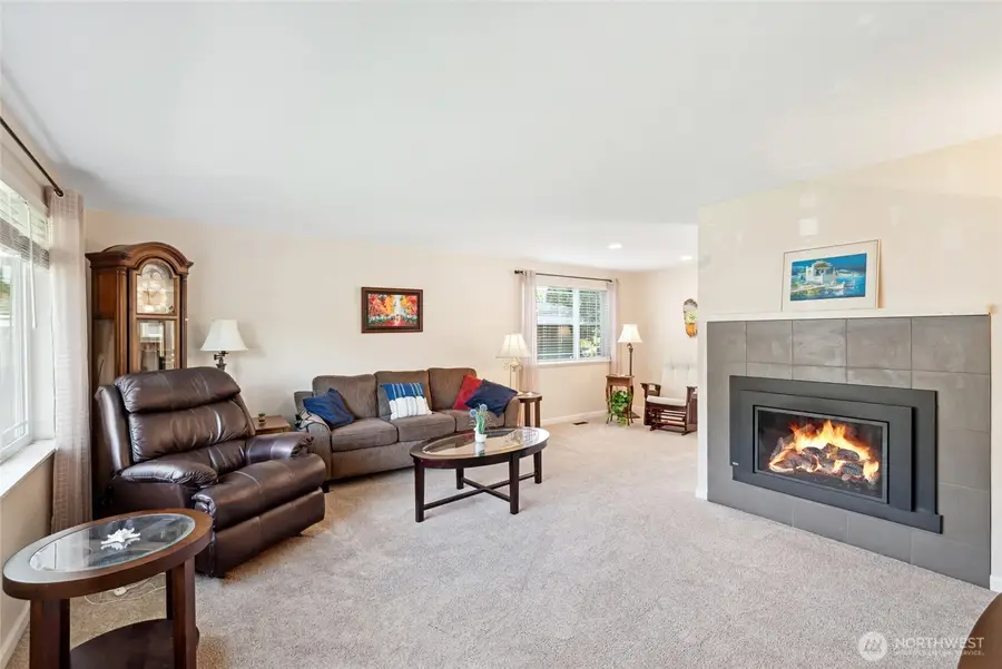555 4th Avenue S, Edmonds, WA 98020 - #3