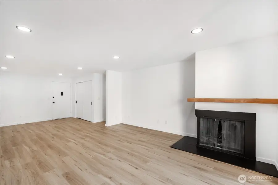 7501 Ruby Drive Sw #J103, Lakewood, WA 98498 - #3