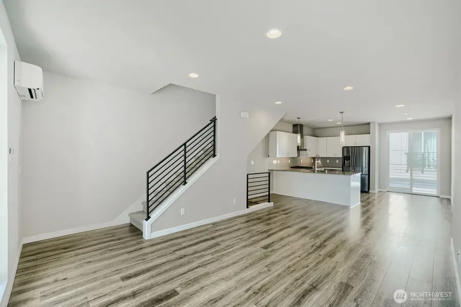 8607 22nd Place Ne, Seattle, WA 98115 - #3