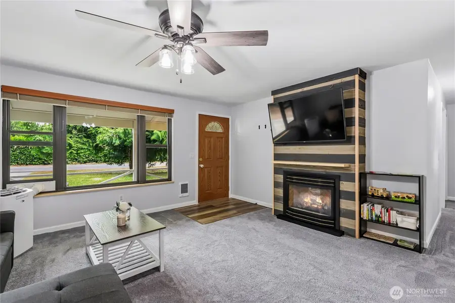 4060 Chinook Place Nw, Bremerton, WA 98312 - #2