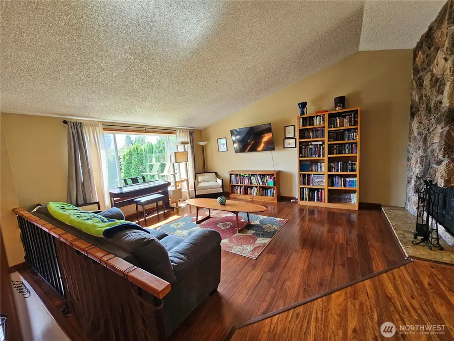 6804 47th Avenue E, Tacoma, WA 98443 - #3