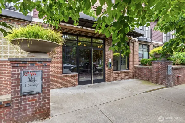 124 Bellevue Avenue E #601, Seattle, WA 98102