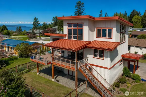 8285 Sunset Street, Blaine, WA 98230