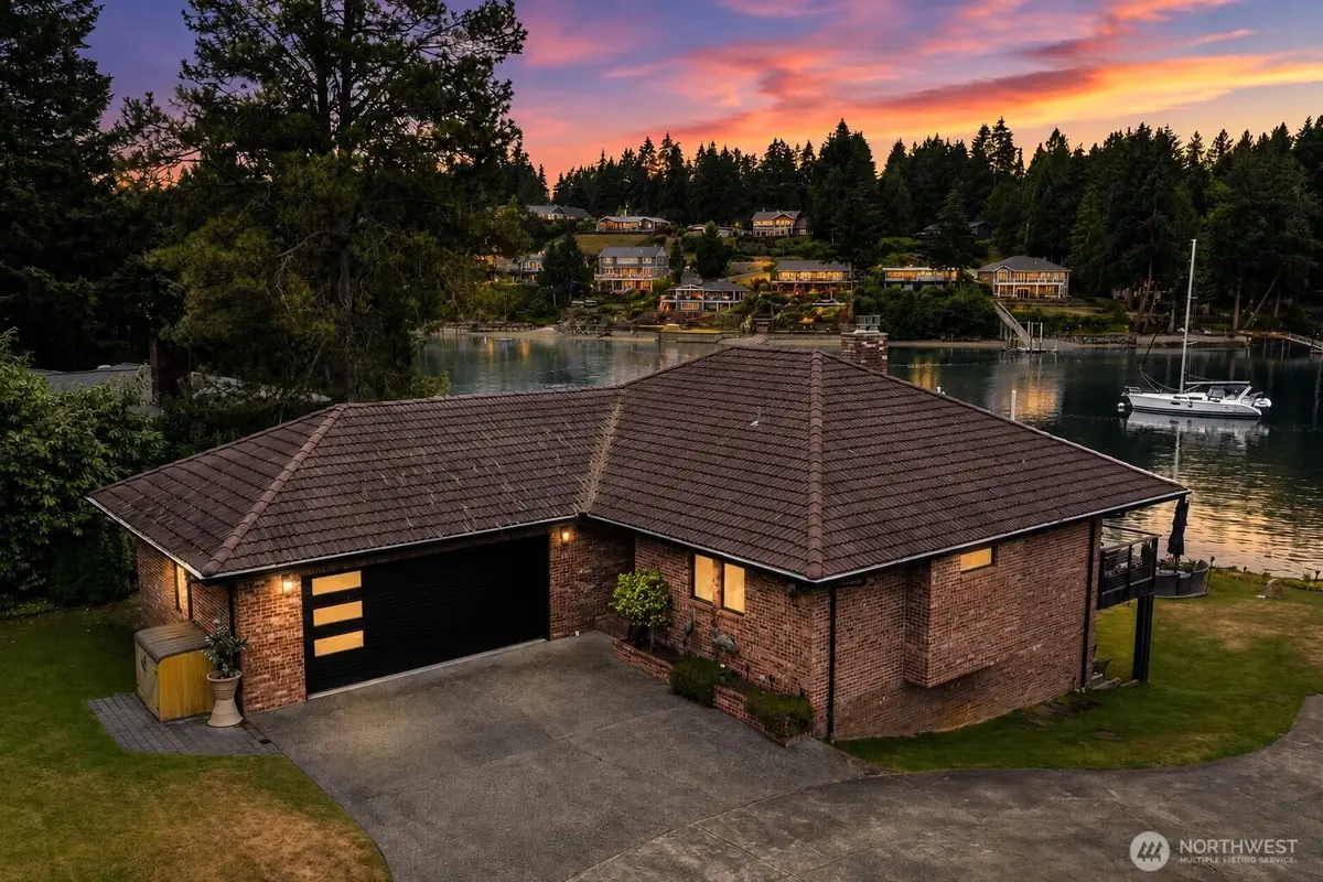 3510 East Bay Drive Nw, Gig Harbor, WA 98335 - #1