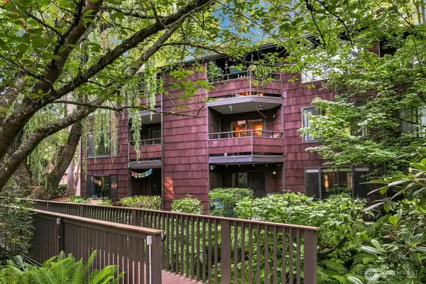 2300 NE 89th Street #2304, Seattle, WA 98115