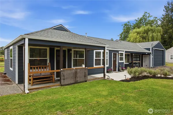 406 1st Avenue E, Pacific, WA 98047