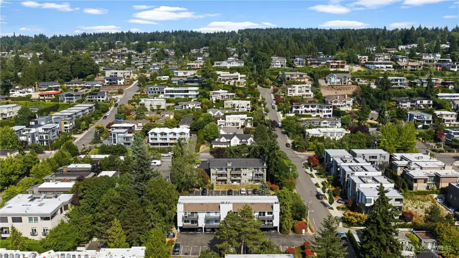 10110 NE 60th Street #104, Kirkland, WA 98033 - #2