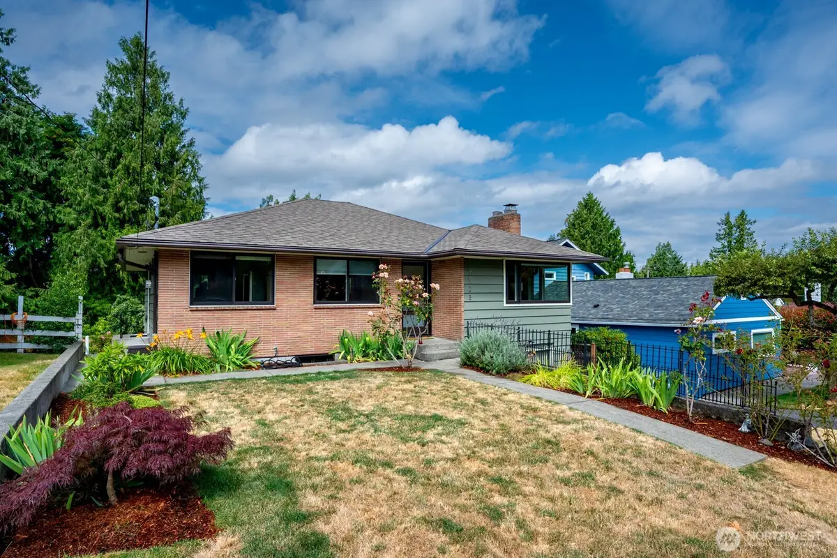 9823 41st Avenue Sw, Seattle, WA 98136 - #1