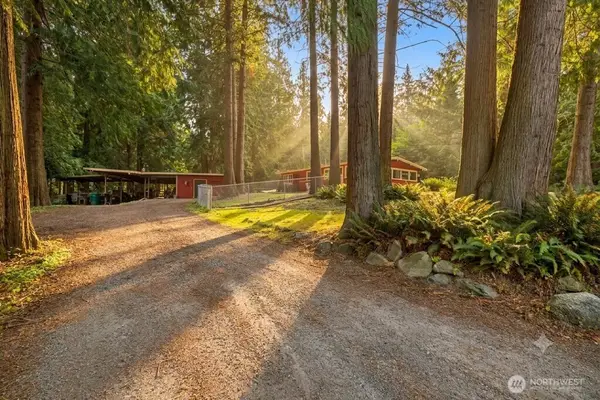 1014 N 15th St, Mount Vernon, WA 98273