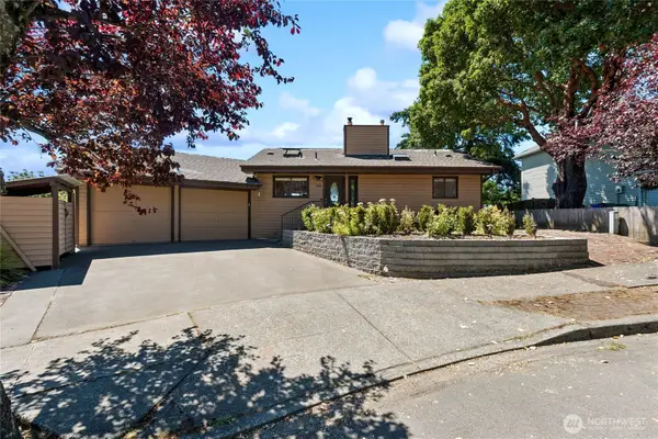 2610 NE 5th Court, Renton, WA 98056