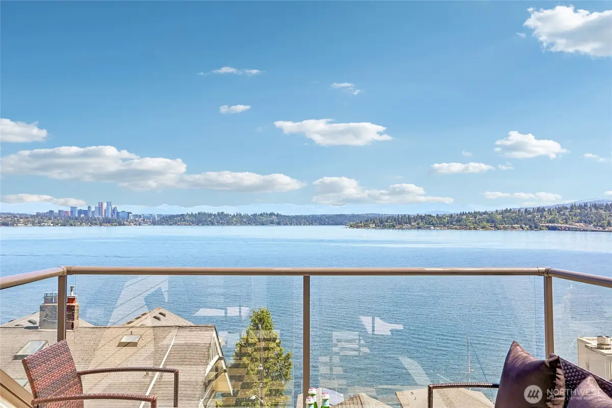 424 35th Avenue S, Seattle, WA 98144 - #1