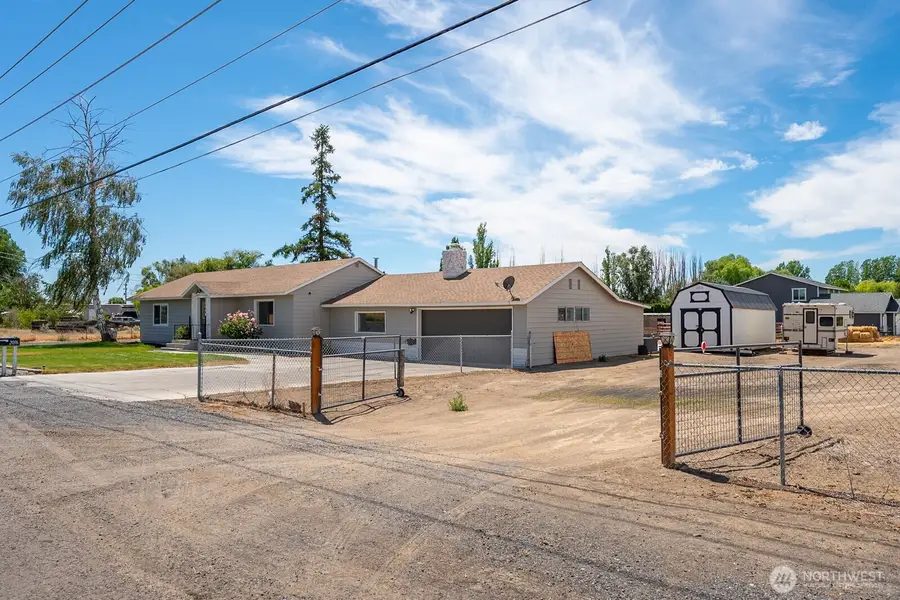 2096 Hamilton Road Ne, Moses Lake, WA 98837 - #3