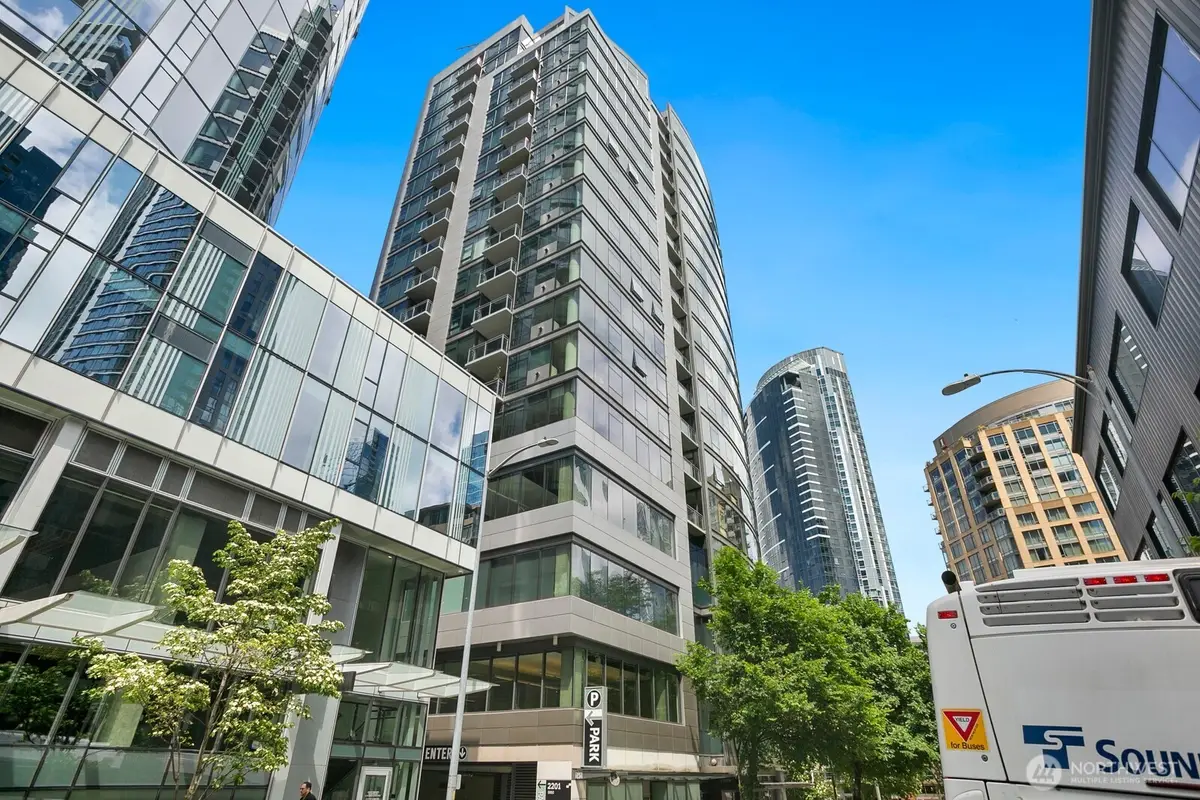 820 Blanchard Street #910, Seattle, WA 98121 - #1