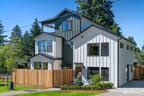 3704 NE 137th Street, Seattle, WA 98125