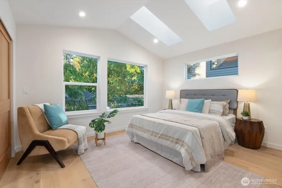 3704 NE 137th Street, Seattle, WA 98125 - #2