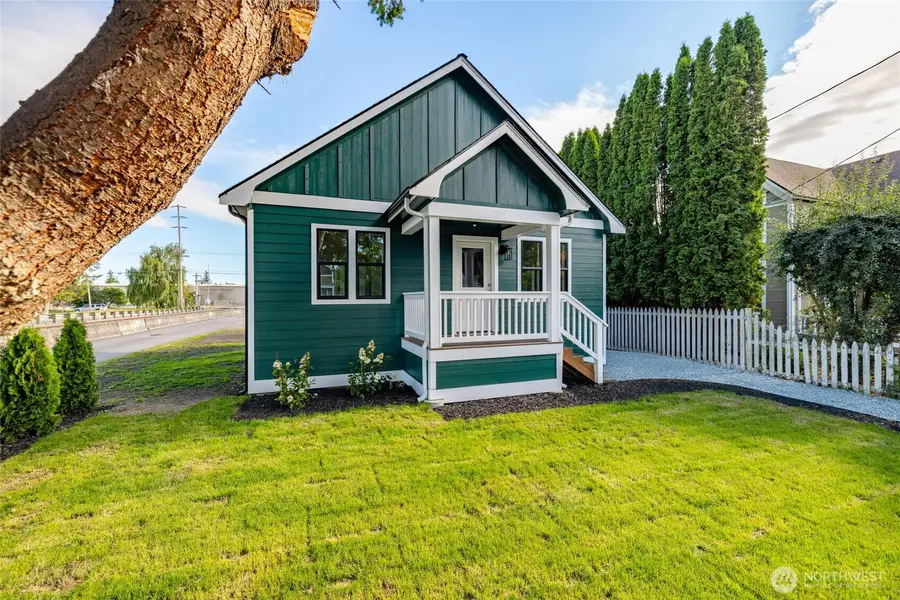 100 Milwaukee Street, Mount Vernon, WA 98273 - #3