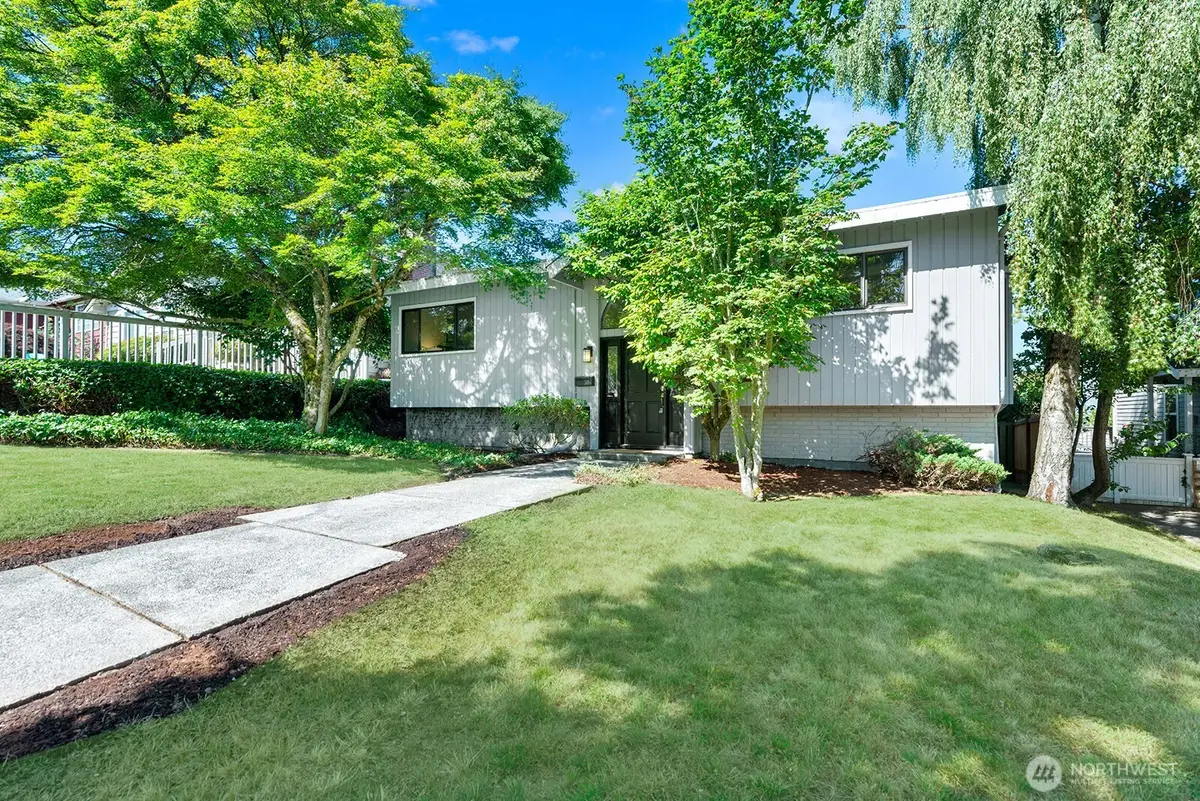 6531 37th Avenue Sw, Seattle, WA 98126 - #1