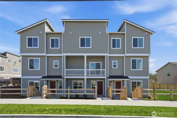 9811 31st Avenue Se #D4, Everett, WA 98208
