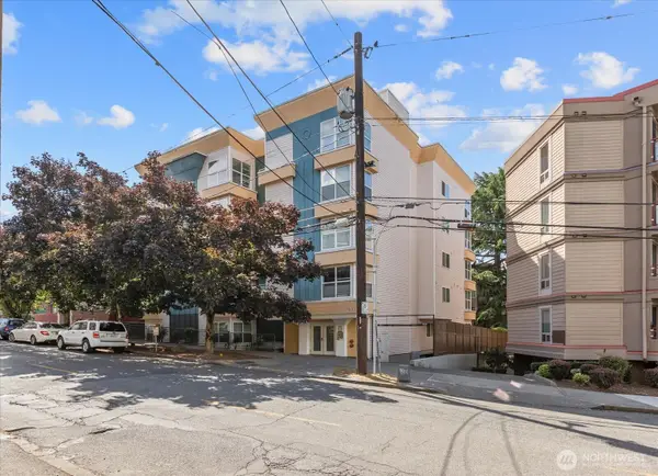 717 E Denny Way #3A, Seattle, WA 98122