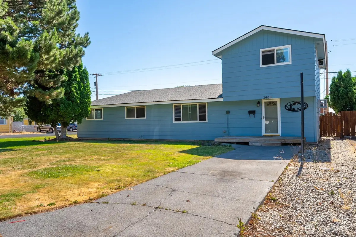 1608 C St. Sw, Ephrata, WA 98823 - #1