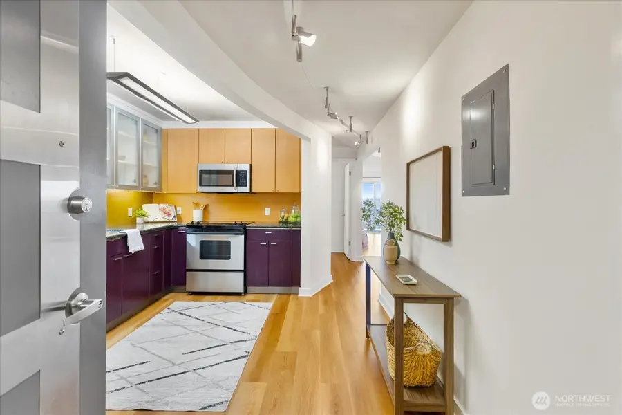 732 11th Avenue E #404, Seattle, WA 98102 - #2