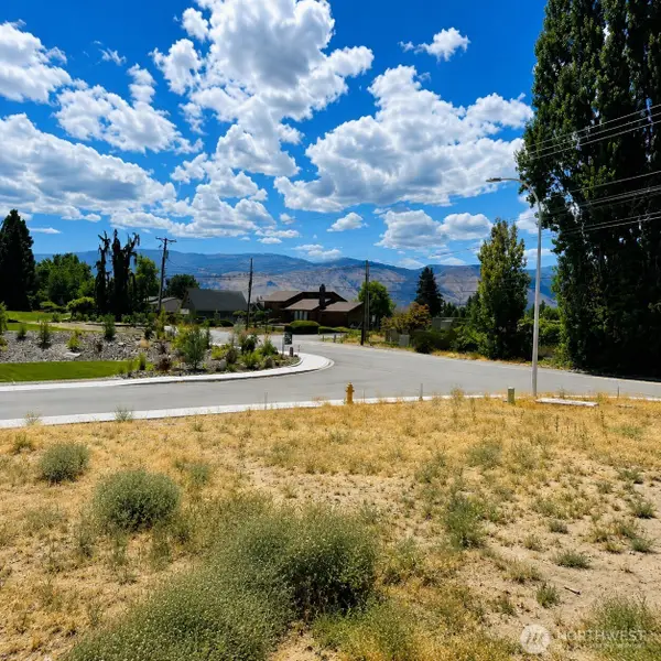 3217 NW Cascade Ave Lot 29 #29, East Wenatchee, WA 98802