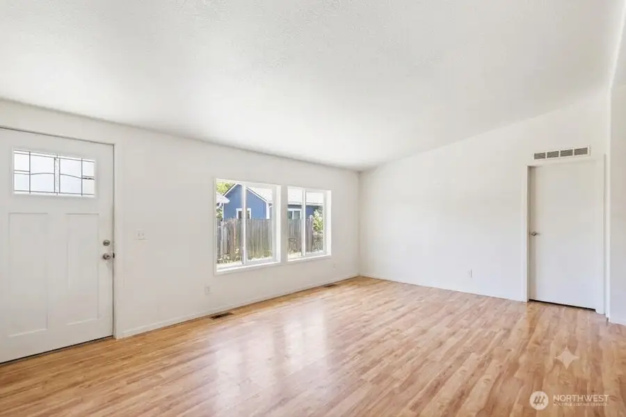 214 Gibson Street, Sedro Woolley, WA 98284 - #3