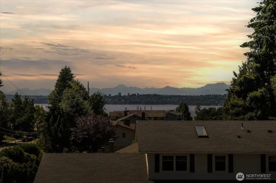 10602 NE 60th Street, Kirkland, WA 98033 - #2